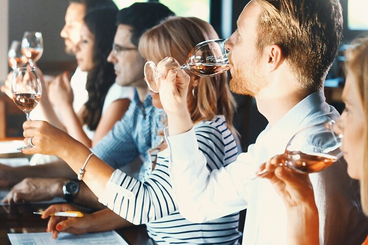 Sip and savor exquisite wines alongside fellow enthusiasts while enjoying a delightful 3-course vineyard lunch all set against the stunning backdrop of Auckland's wine country.